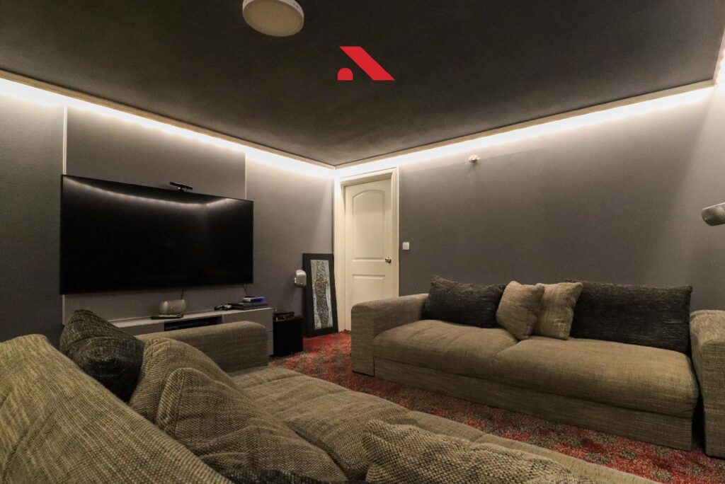 Shtepia ne shitje, ne Fshatin Nderkombetar!