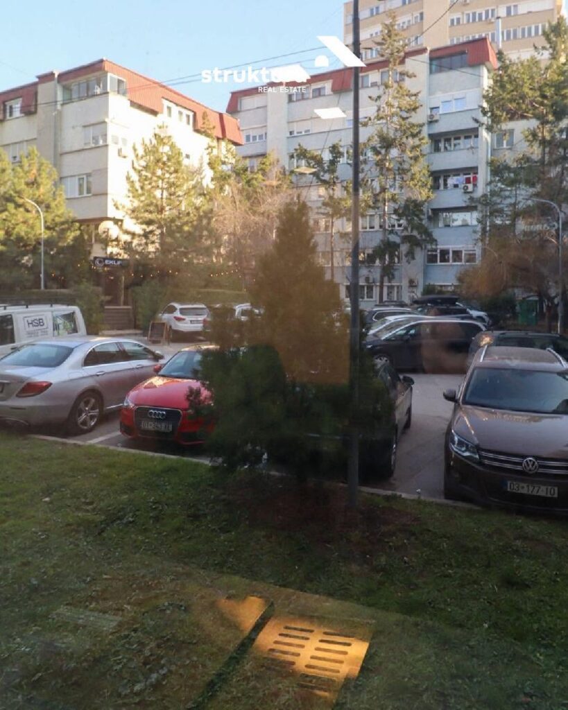 Zyre me qira – Qender, Prishtine